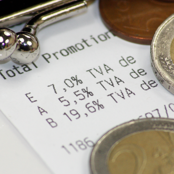 « Augmenter la TVA pour mieux baisser les charges patronales », une stratégie macroéconomique pour redresser les finances publiques